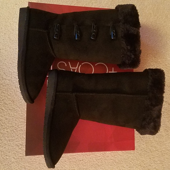 Ocean & Coast Swede Boots $Retail $72 - Picture 3 of 5